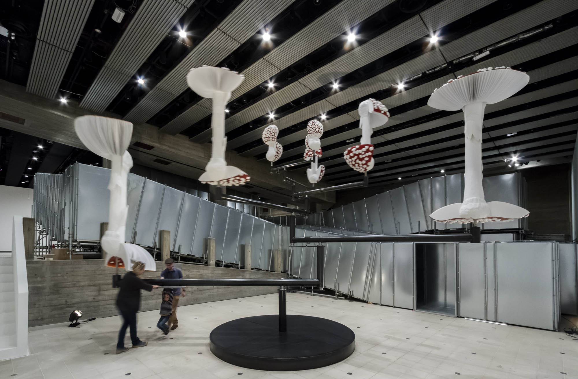 Carsten Höller, Flying Mushrooms, 2015, Installation view, “Carsten Höller: Decision,” Hayward Gallery, London, 2015 Polyester mushroom replicas, polyester paint, synthetic resin, acrylic paint, wire, putty, polyurethane, rigid foam, stainless steel 16’ 8 3/8” × 28’ 3 3/8” × 28’ 3 3/8” (5.1 × 8.6 × 8.6 m) Artwork © Carsten Höller. Photo by Ela Bialkowska. Courtesy Gagosian.