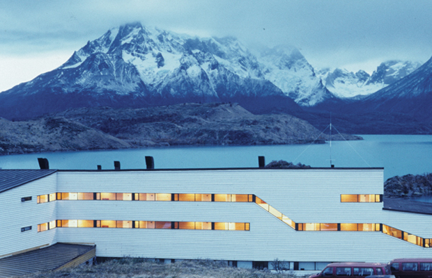 Germán del Sol and José Cruz, Hotel explora en Patagonia (1995), Torres del Paine National Park