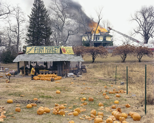 McLean, Virginia, December 1978 © Joel Sternfeld. Image courtesy of Luhring Augustine and Beetles + Huxley. This image forms part of Joel Sternfeld Colour Photographs: 1977 - 1988
