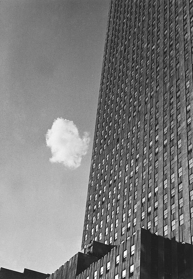 Lost Cloud, New York, 1937 - Andre Kertesz